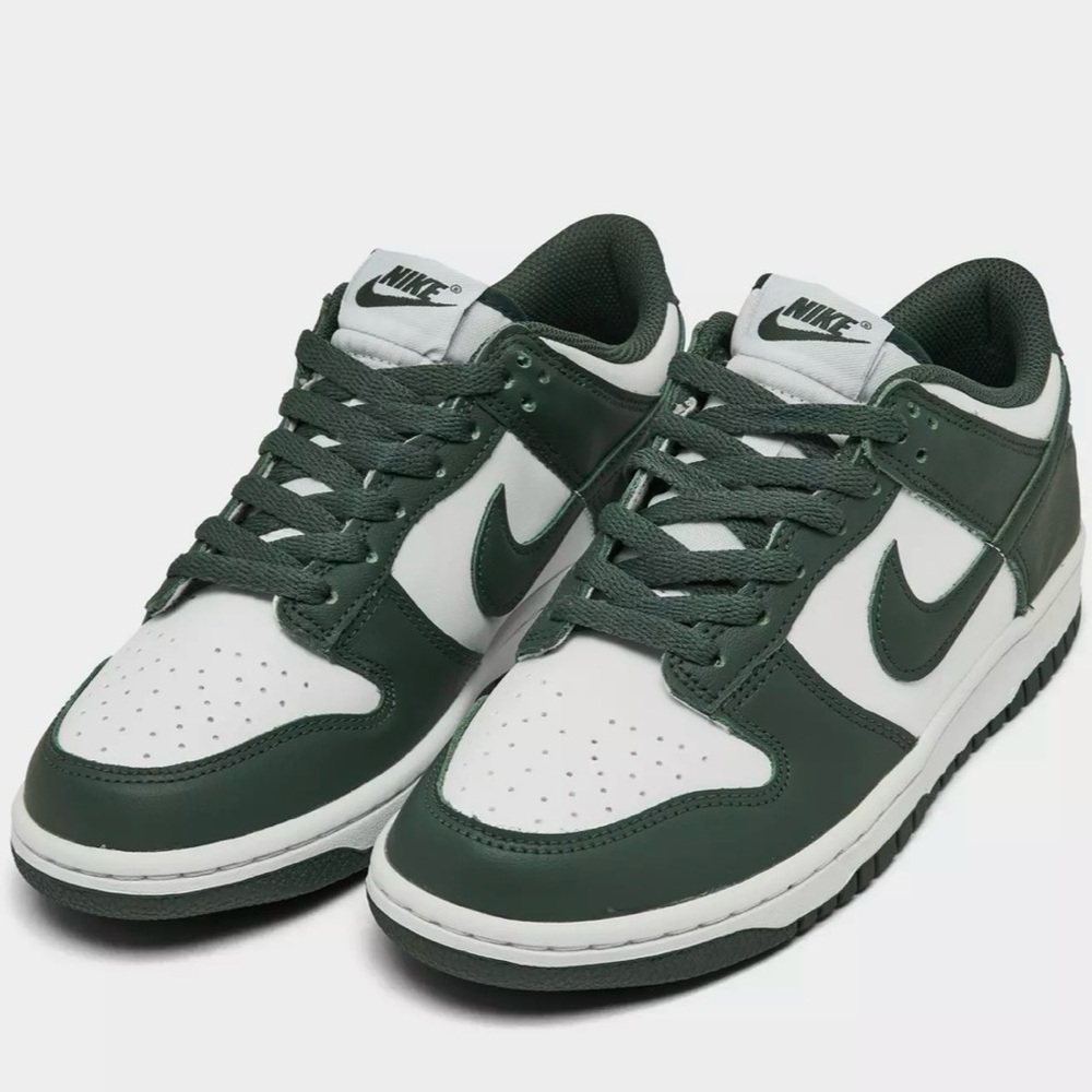Nike Dunk Low (GS) White/Vintage Green      Size 7Y